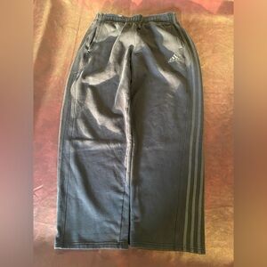 Vintage Adidas fleece lined, triple Black Baggy Sweatpants. Size Medium.
